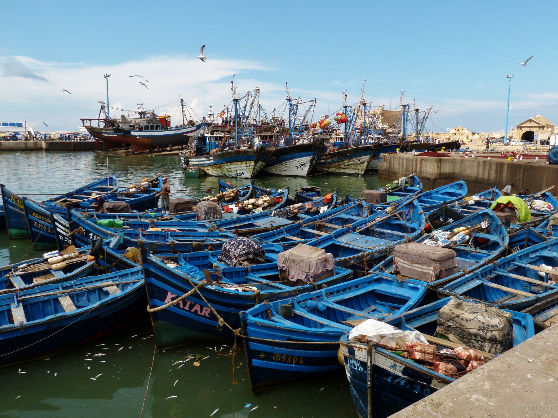 Essaouira, barques et chalutiers